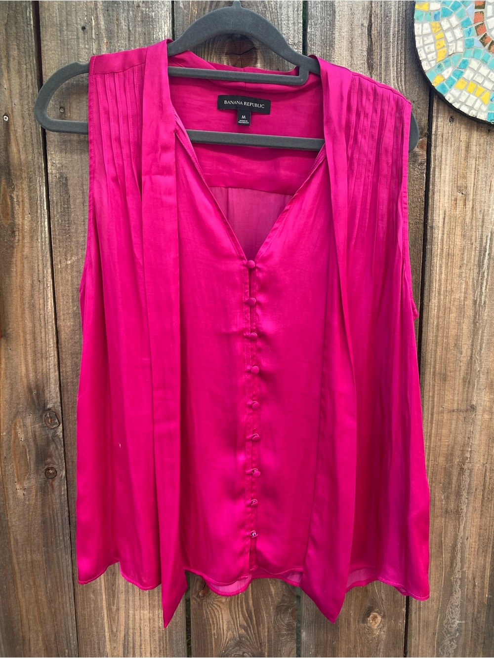 Banana Republic Bright Fuchsia Sleeveless Button-Front Blouse